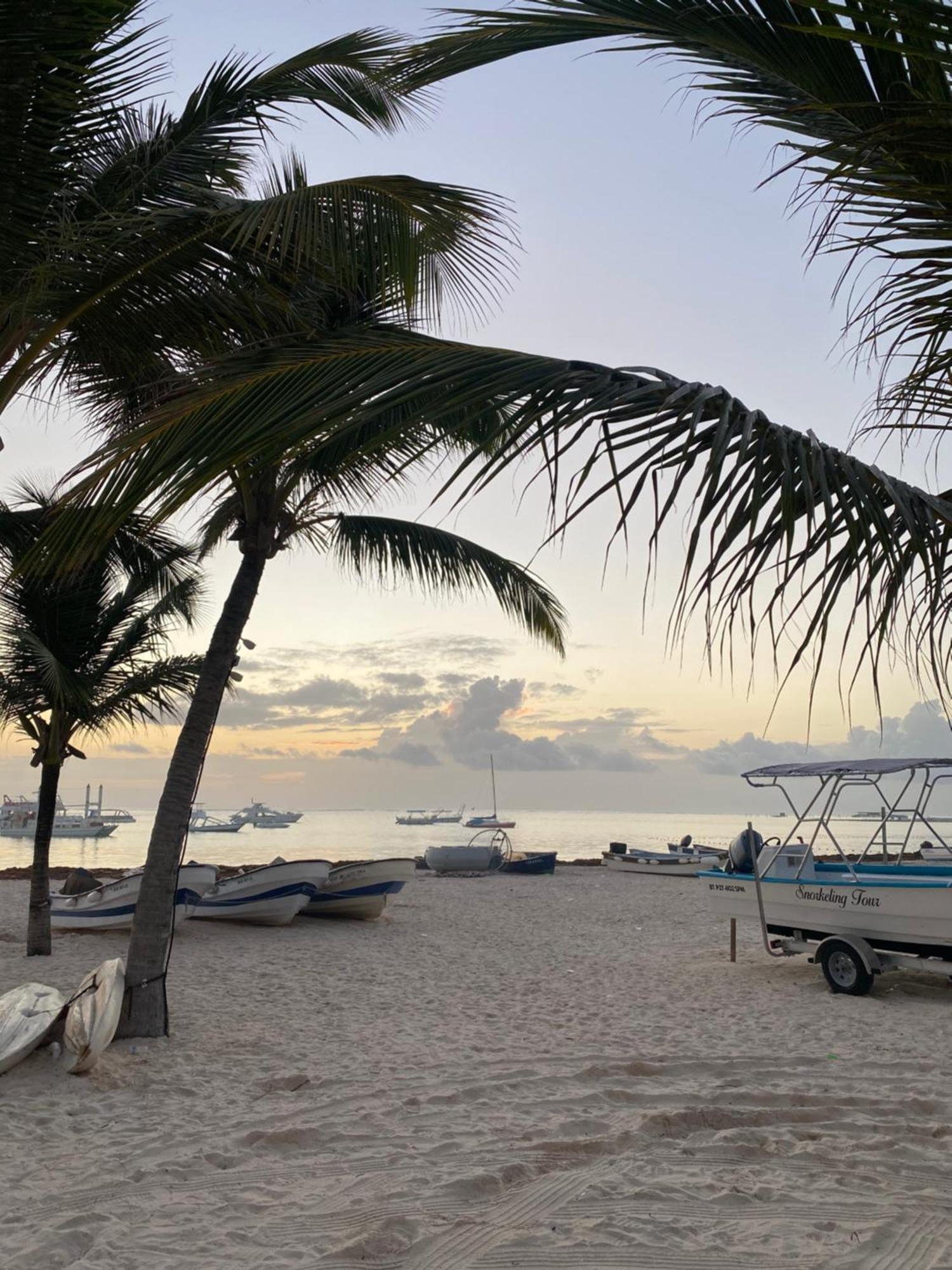 Madonna Pool Beach Los Corales Punta Cana Esterno foto