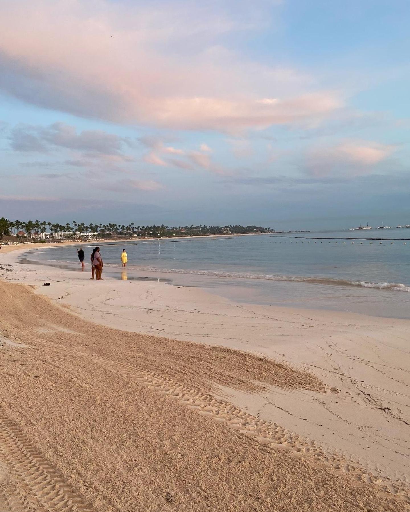 Madonna Pool Beach Los Corales Punta Cana Esterno foto