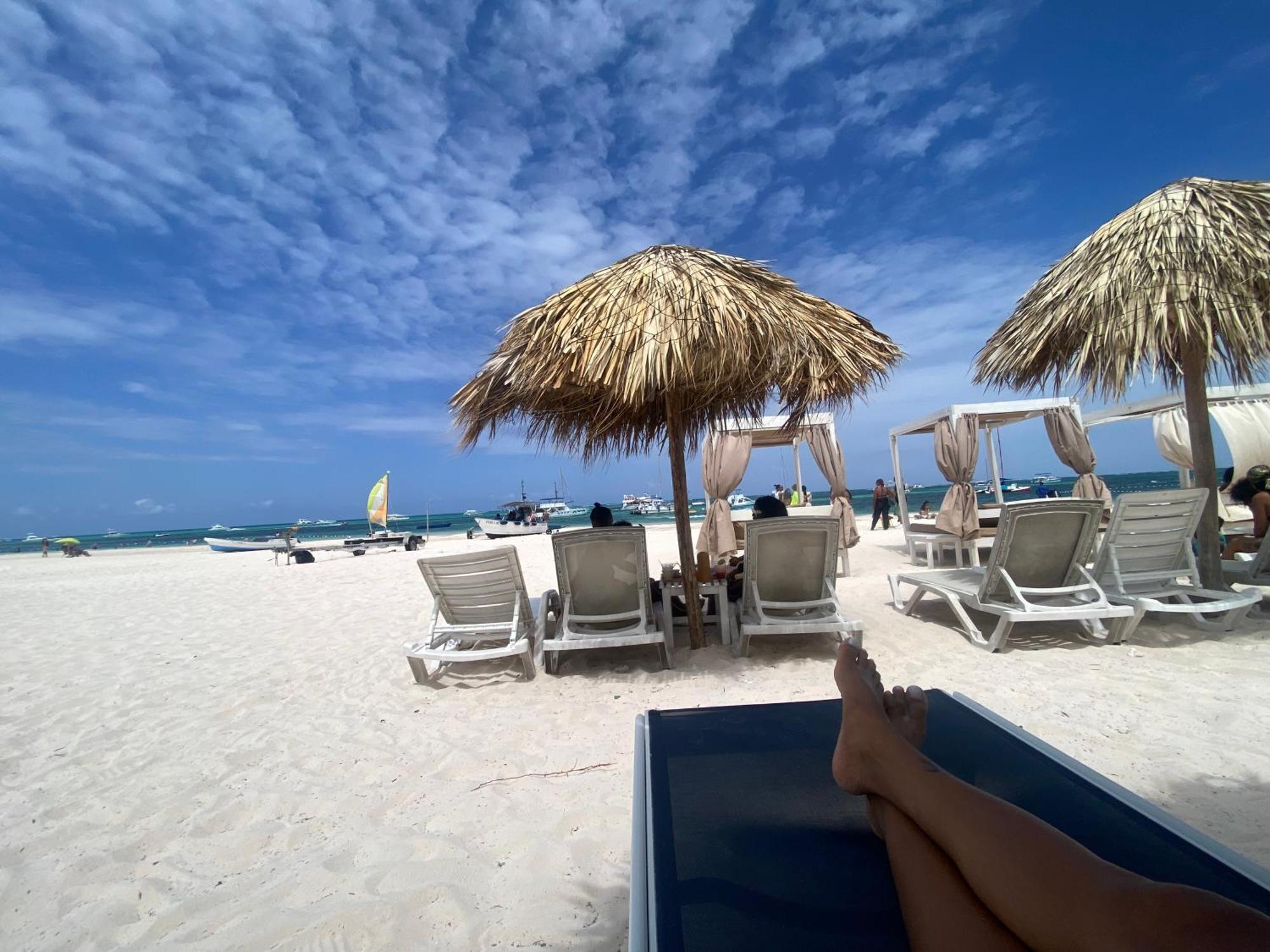 Madonna Pool Beach Los Corales Punta Cana Esterno foto